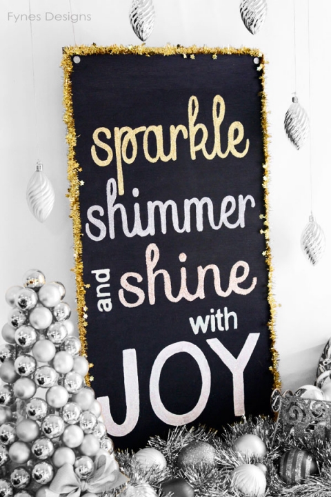 Christmas Bells Door Decoration- The 12 Days of Door Decor